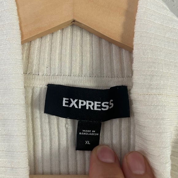 Express Cream Turtle Neck Sweater with Ribbed Texture Neutral Comfy Casual XL - Picture 2 of 6